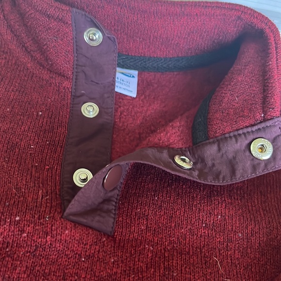 WUC  size 6-7 old navy pull over jacket maroon - Picture 3 of 3